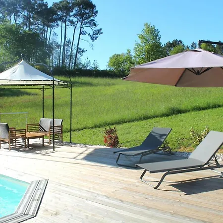 Les Combes Avec Piscine Chauffee Au Nord Sarlat Prázdninový dům