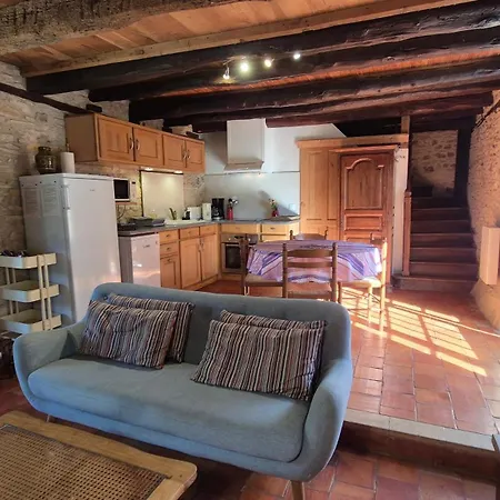 Les Combes Avec Piscine Chauffee Au Nord Sarlat